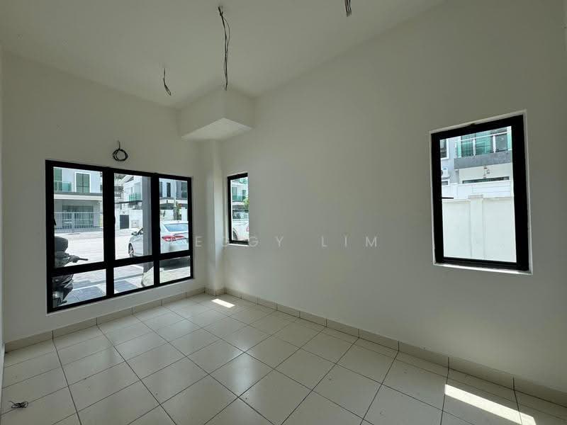 Rumah Bandar untuk Dijual di Sungai Long (Bandar Sungai Long) - Peggy Lim - PropertyGuru.com.my