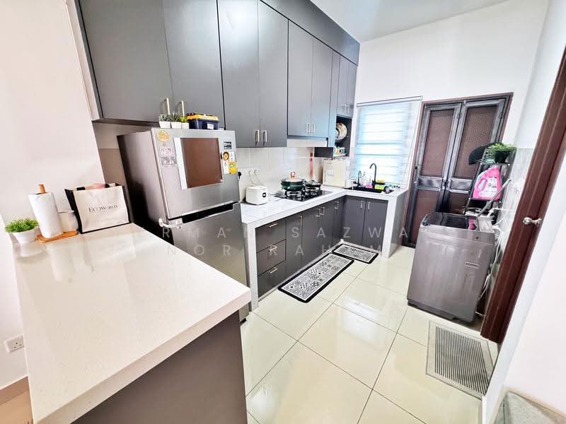 Terraced House for Sale in Hulu Langat (Selangor) - Herman Sazwan Nor Rahim - Kitchen - PropertyGuru.com.my