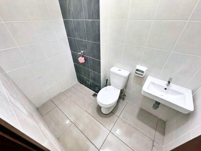 Terraced House for Sale in Hulu Langat (Selangor) - Herman Sazwan Nor Rahim - Bathroom - PropertyGuru.com.my