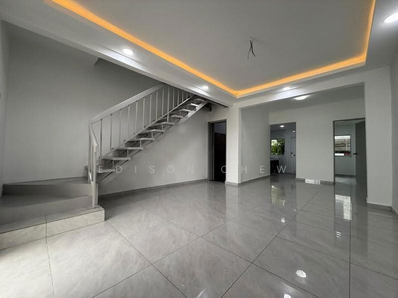 2-storey Terraced House for Sale in Taman Puteri Wangsa (Ulu Tiram) - EDISON CHEW - PropertyGuru.com.my