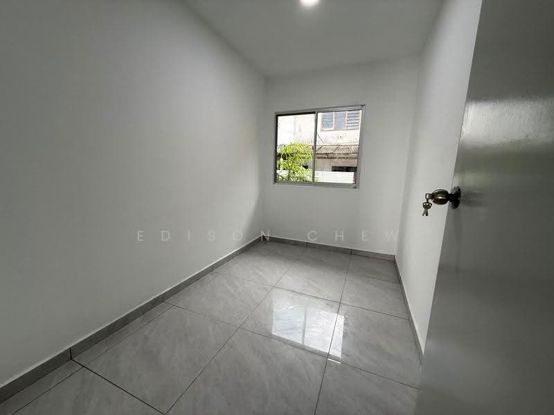 2-storey Terraced House for Sale in Taman Puteri Wangsa (Ulu Tiram) - EDISON CHEW - PropertyGuru.com.my
