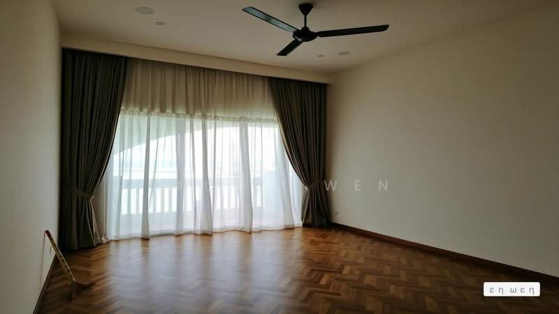 Service Residence for Sale at Straits Quay (The Suites at Waterside) - Ang En Wen - Living Room - PropertyGuru.com.my