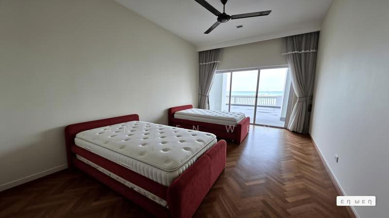 Service Residence for Sale at Straits Quay (The Suites at Waterside) - Ang En Wen - Bedroom - PropertyGuru.com.my