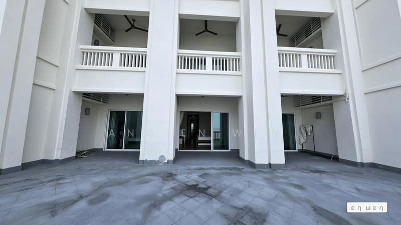 Service Residence for Sale at Straits Quay (The Suites at Waterside) - Ang En Wen - Balcony - PropertyGuru.com.my