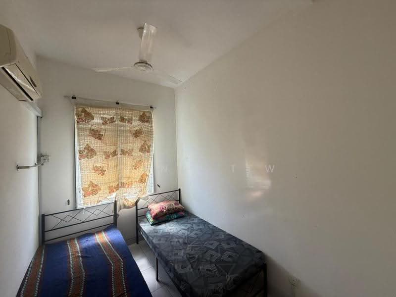 2-storey Terraced House for Sale in Taman Lagenda Putra (Kulai) - Jeanne Tew - Bedroom - PropertyGuru.com.my