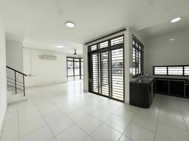 Cluster House for Sale in Setia Tropika (Johor Bahru) - Pauline Goh - Living Room - PropertyGuru.com.my