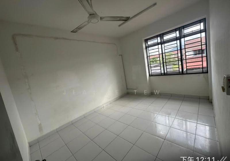 2-storey Terraced House for Sale in Taman Lagenda Putra (Kulai) - Jeanne Tew - Interior - PropertyGuru.com.my