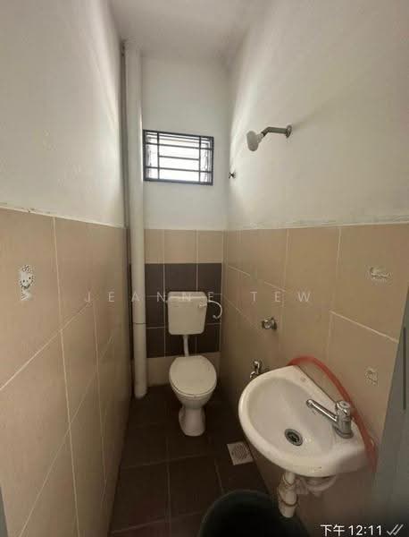 2-storey Terraced House for Sale in Taman Lagenda Putra (Kulai) - Jeanne Tew - Bathroom - PropertyGuru.com.my