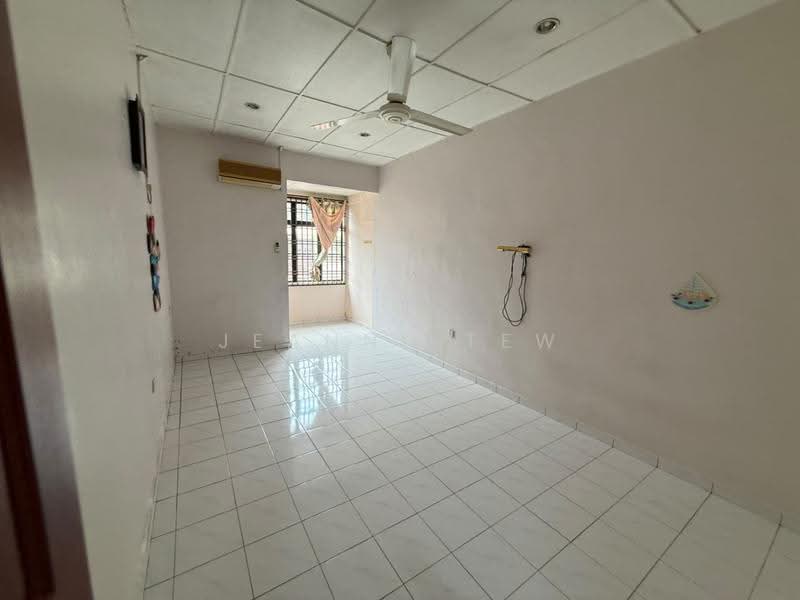 Rumah Teres 1-Tingkat untuk Disewa di Bandar Cemerlang (Ulu Tiram) - Jeanne Tew - PropertyGuru.com.my