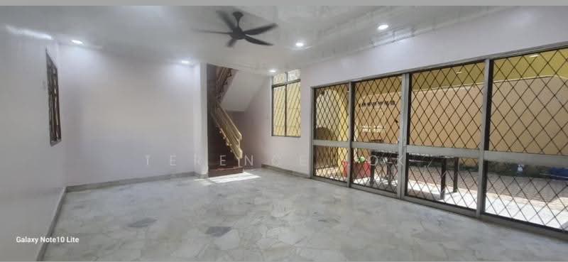 Semi-Detached House for Rent in Taman Berkeley (Klang) - Terence Lok - Living Room - PropertyGuru.com.my