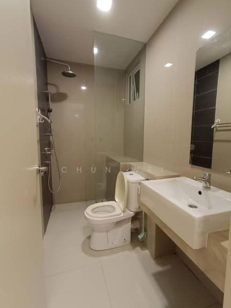 Kediaman Servis untuk Disewa di Desa Green - Chun Wei - Bathroom - PropertyGuru.com.my