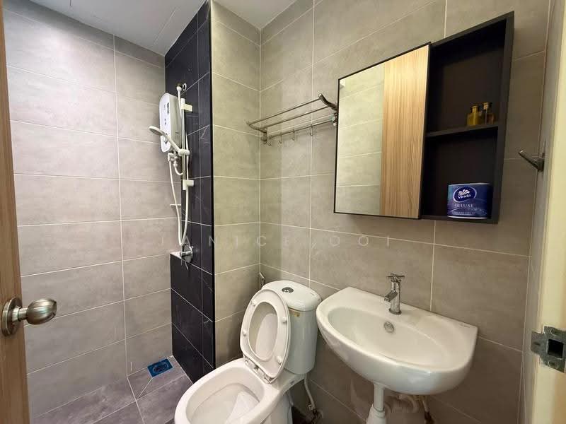 Condominium for Rent at QuayWest Residence - Janice Ooi - Bathroom - PropertyGuru.com.my