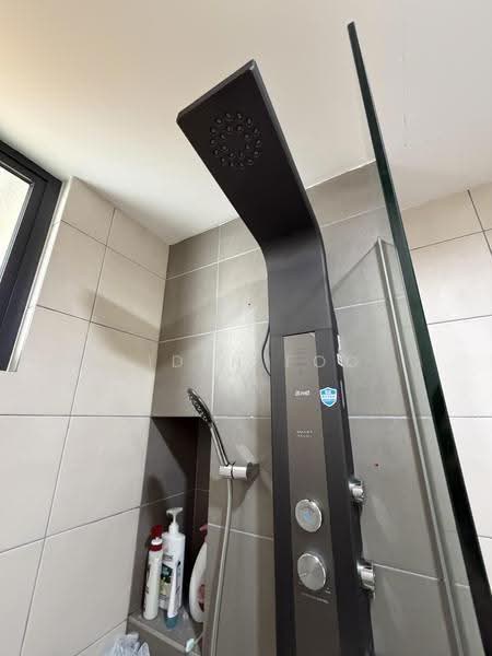 Kediaman Servis untuk Dijual di ANYA at Shorea Park - Aiden Foo - Bathroom - PropertyGuru.com.my