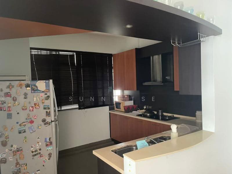 Kondominium untuk Disewa di Putra Place Condominium - Sunny Tse - Kitchen - PropertyGuru.com.my