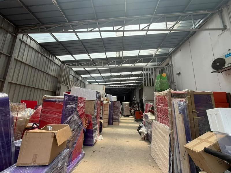 Warehouse for Rent in Taman Sains Selangor (Kota Damansara) - Brian JiaKok - Interior - PropertyGuru.com.my