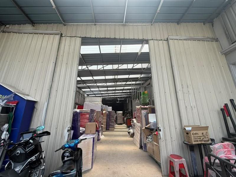 Warehouse for Rent in Taman Sains Selangor (Kota Damansara) - Brian JiaKok - Exterior - PropertyGuru.com.my
