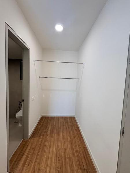 Apartment for Rent at Mutiara Hilltop - Alex Ang - Corridor - PropertyGuru.com.my