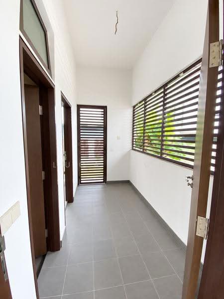 Rumah Berkembar untuk Dijual di Denai Alam (Shah Alam) - Lucas Loh - Entrance - PropertyGuru.com.my