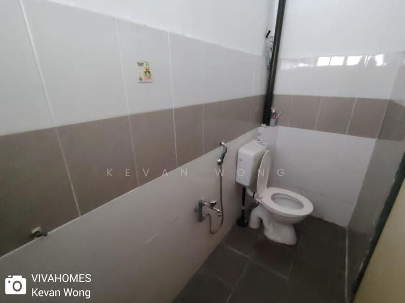 2-storey Terraced House for Sale in Taman Sri Gombak (Gombak) - Kevan Wong - Bathroom - PropertyGuru.com.my