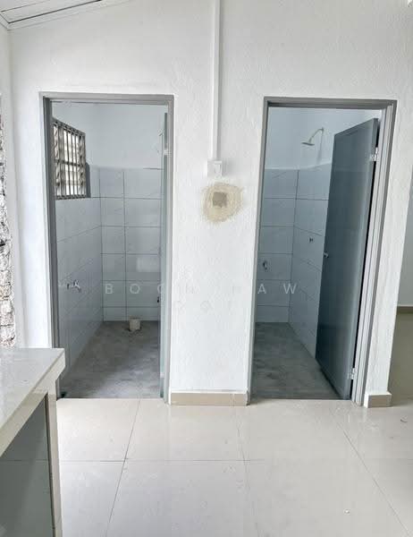 1-storey Terraced House for Rent in Taman Kerapu (Butterworth) - Boon Haw Ooi - Bathroom - PropertyGuru.com.my