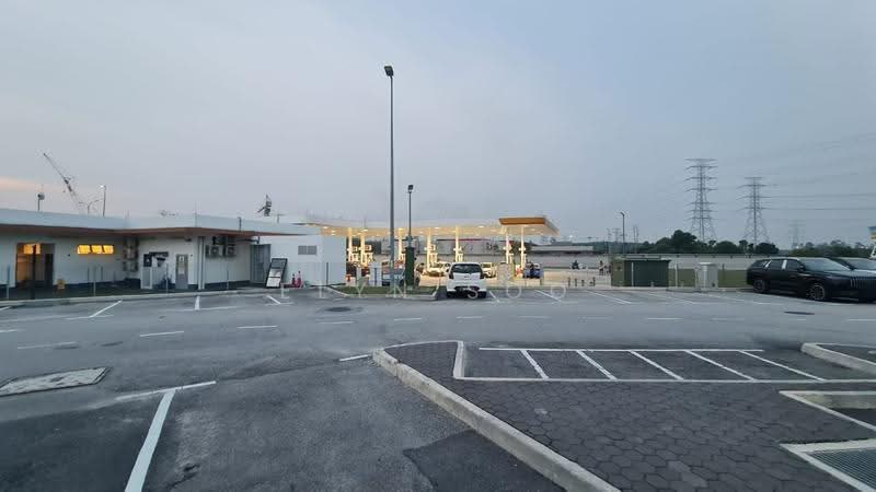 Shop for Rent in Bandar Rimbayu (Telok Panglima Garang) - Elyn Soo - Exterior - PropertyGuru.com.my