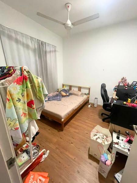 Kediaman Servis untuk Disewa di Utropolis Suites 1 - Josephine Chou - Bedroom - PropertyGuru.com.my