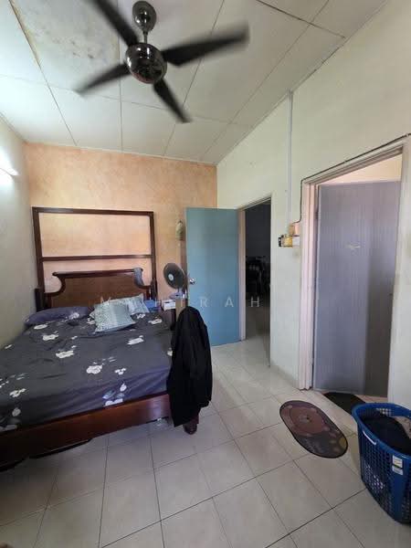 2-storey Terraced House for Sale in Bandar Baru Bangi (Selangor) - Mahirah . - Bedroom - PropertyGuru.com.my