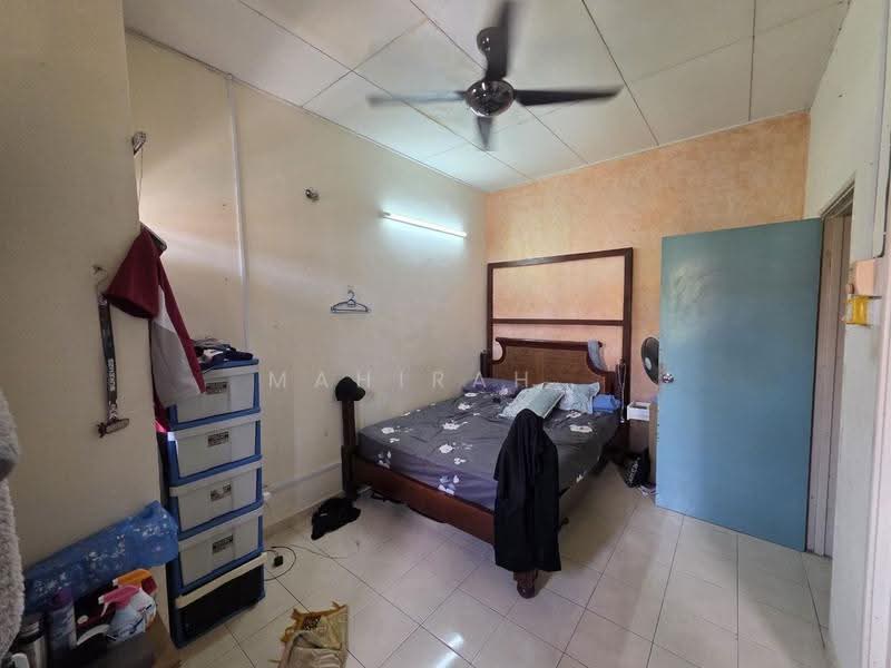 2-storey Terraced House for Sale in Bandar Baru Bangi (Selangor) - Mahirah . - Bedroom - PropertyGuru.com.my