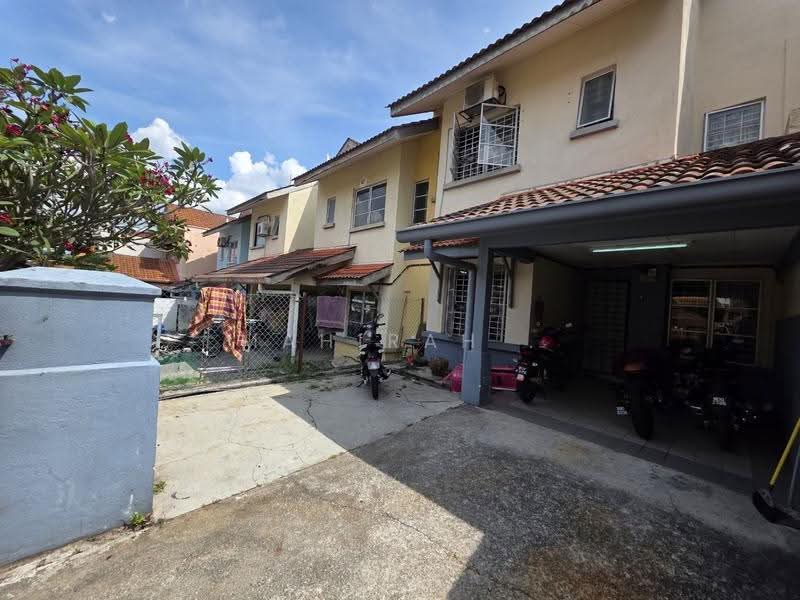 2-storey Terraced House for Sale in Bandar Baru Bangi (Selangor) - Mahirah . - Exterior - PropertyGuru.com.my