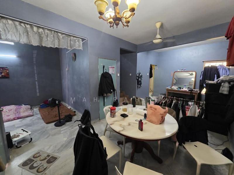 2-storey Terraced House for Sale in Bandar Baru Bangi (Selangor) - Mahirah . - Living Room - PropertyGuru.com.my