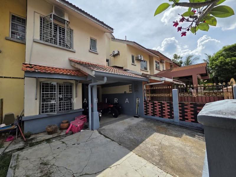 2-storey Terraced House for Sale in Bandar Baru Bangi (Selangor) - Mahirah . - Exterior - PropertyGuru.com.my