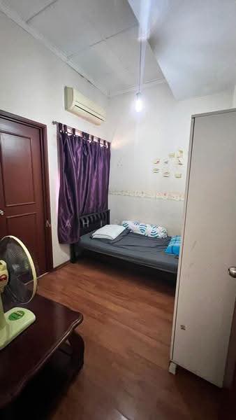 Terraced House for Sale in Taman Pinggiran Usj (Subang Jaya) - Mahirah . - Bedroom - PropertyGuru.com.my