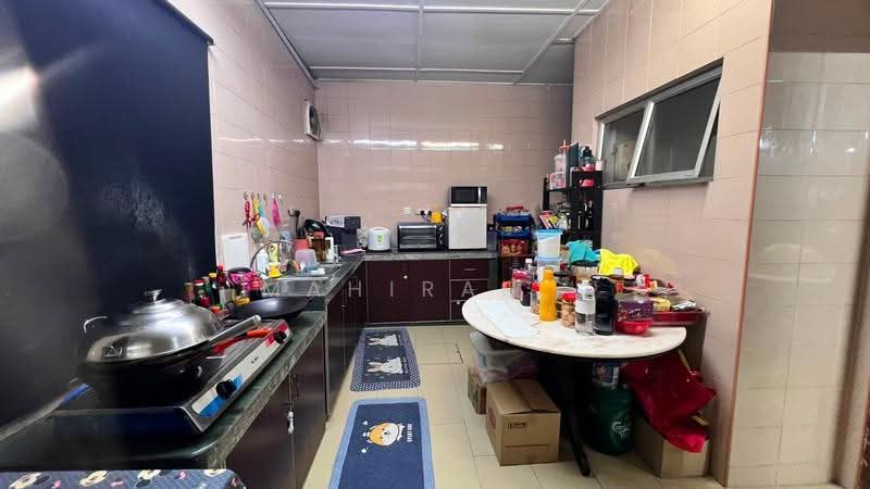 Terraced House for Sale in Taman Pinggiran Usj (Subang Jaya) - Mahirah . - Kitchen - PropertyGuru.com.my