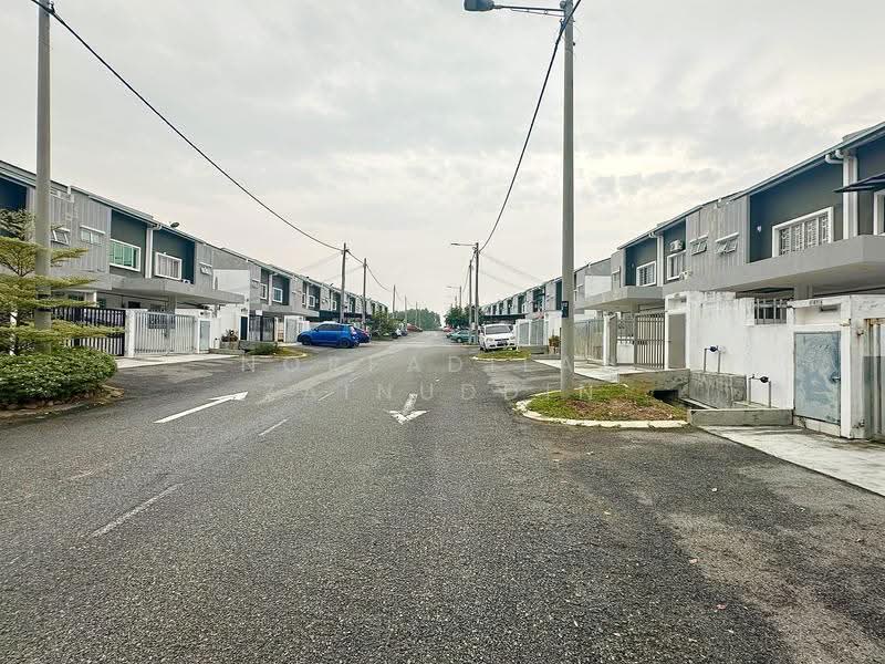 2-storey Terraced House for Sale in Kuala Selangor (Selangor) - NORFADILAH ZAINUDDIN - Exterior - PropertyGuru.com.my