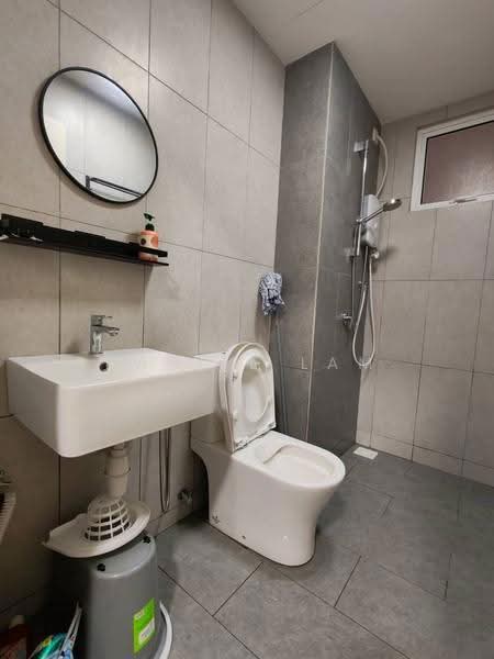 Kediaman Servis untuk Disewa di Tuan 2egacy - Daniel Lam - Bathroom - PropertyGuru.com.my