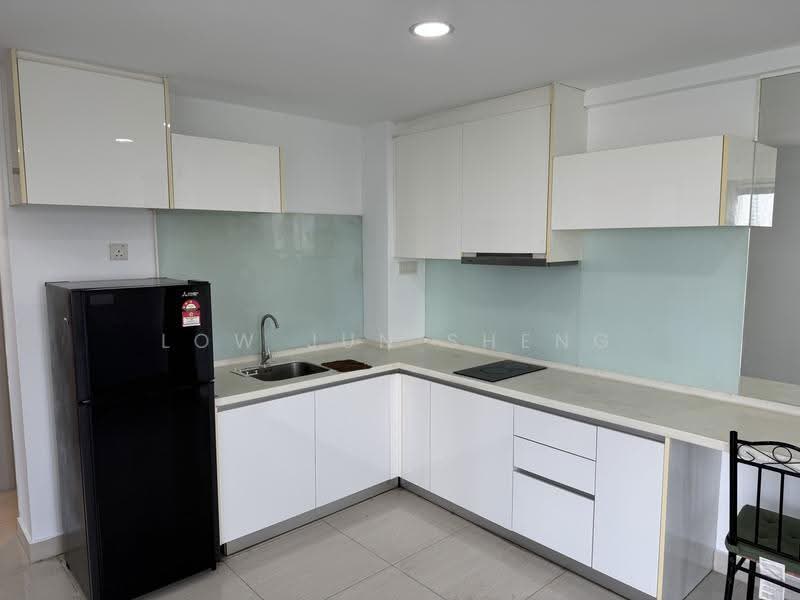 Kediaman Servis untuk Disewa di DEX Suites 2.0 (Tower B) @ Kiara East - Low Jun Sheng - Kitchen - PropertyGuru.com.my