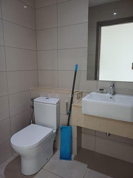 Kondominium untuk Disewa di Jesselton Twin Towers - Vui Onn Liaw - Bathroom - PropertyGuru.com.my