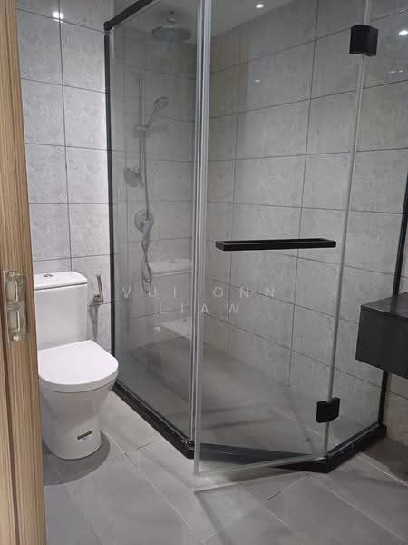 Kondominium untuk Disewa di Jesselton Twin Towers - Vui Onn Liaw - Bathroom - PropertyGuru.com.my