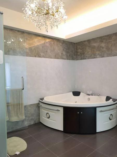 Kondominium untuk Dijual di The Uban Residence - Boon Siew - Bathroom - PropertyGuru.com.my