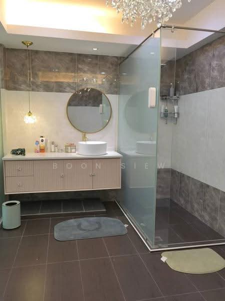 Kondominium untuk Dijual di The Uban Residence - Boon Siew - Bathroom - PropertyGuru.com.my