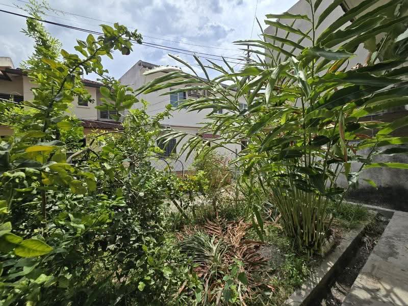 2-storey Terraced House for Sale in Bandar Bukit Mahkota (Bangi) - Mahirah . - Exterior - PropertyGuru.com.my