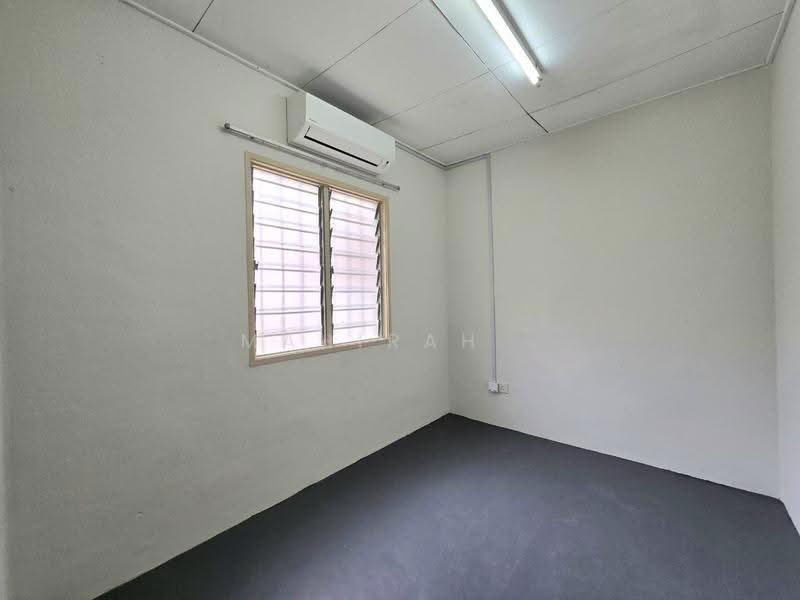 2-storey Terraced House for Sale in Bandar Bukit Mahkota (Bangi) - Mahirah . - Interior - PropertyGuru.com.my