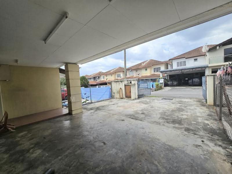 2-storey Terraced House for Sale in Bandar Bukit Mahkota (Bangi) - Mahirah . - Exterior - PropertyGuru.com.my