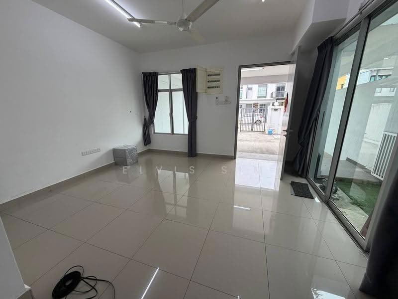 2-storey Terraced House for Rent in Masai (Johor) - Elvis Sim - Living Room - PropertyGuru.com.my