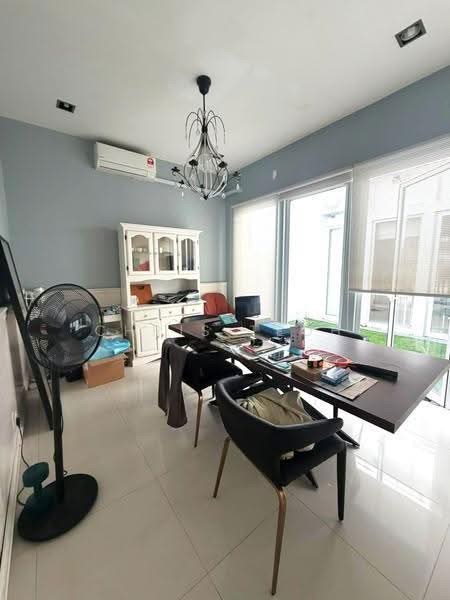 2.5-storey Terraced House for Sale in Tanjung Tokong (Penang) - Chris Teoh - Dining Room - PropertyGuru.com.my