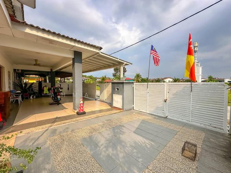 Semi-Detached House for Sale in Bandar Tasik Kesuma (Beranang) - Ahmad Ikhwan Arif - Exterior - PropertyGuru.com.my