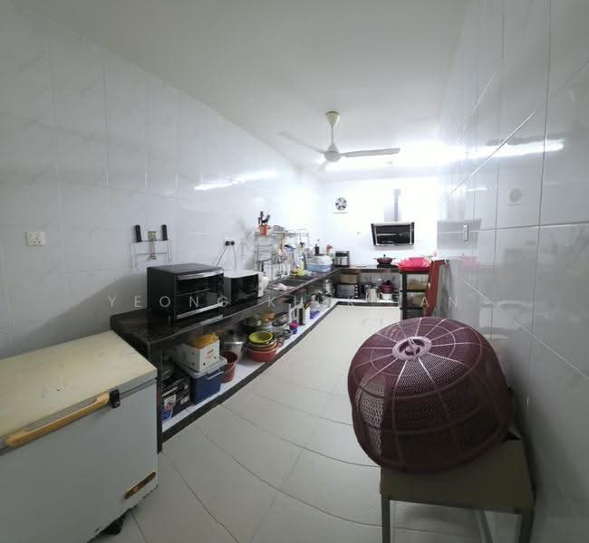 Semi-Detached House for Sale in Aman Perdana (Kapar) - Yeong Khek Tan - Kitchen - PropertyGuru.com.my