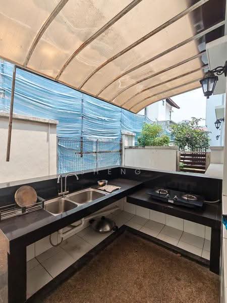 Bungalow House for Rent in Puchong (Selangor) - Low Jun Sheng - PropertyGuru.com.my
