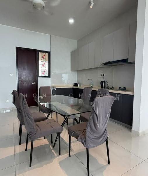 Kondominium untuk Disewa di Royal Strand @ Country Garden Danga Bay - Hong Charng Lee - Dining Room - PropertyGuru.com.my