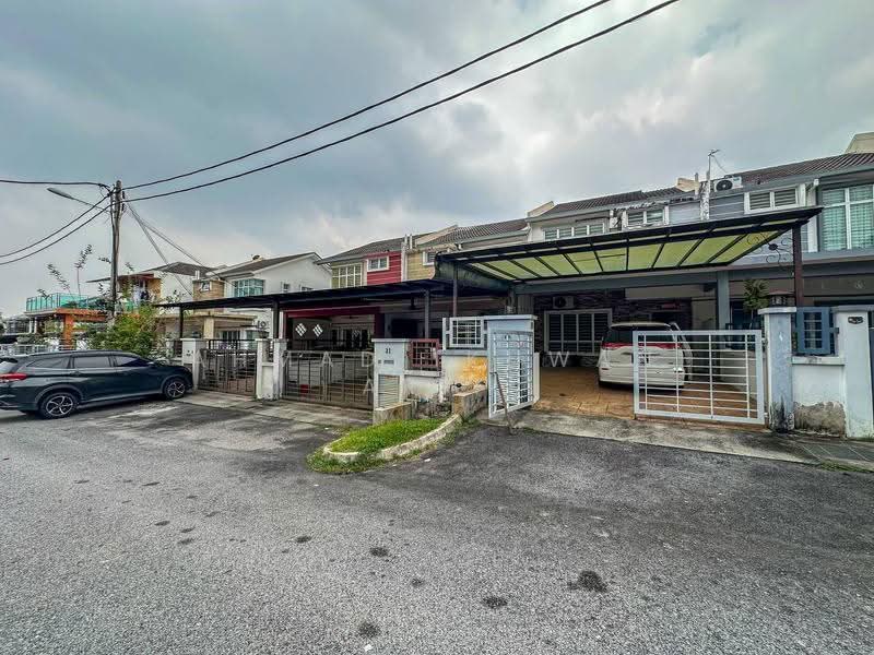 Semi-Detached House for Sale in Taman Pelangi Semenyih 2 (Semenyih) - Ahmad Ikhwan Arif - Exterior - PropertyGuru.com.my